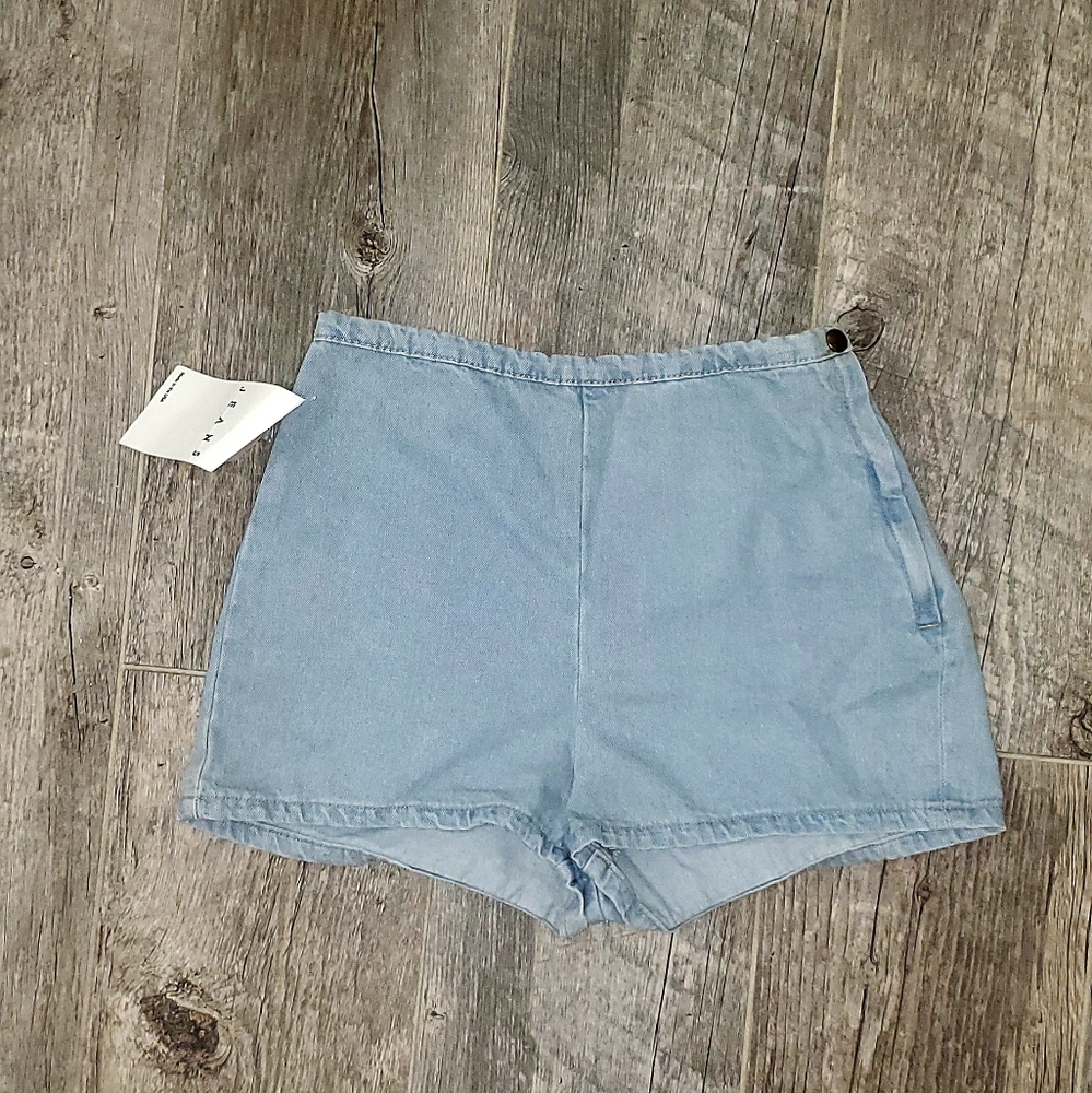 high waisted shorts